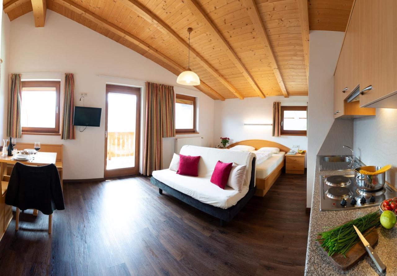 B & B Apartments Ortlerblick Sluderno Bagian luar foto