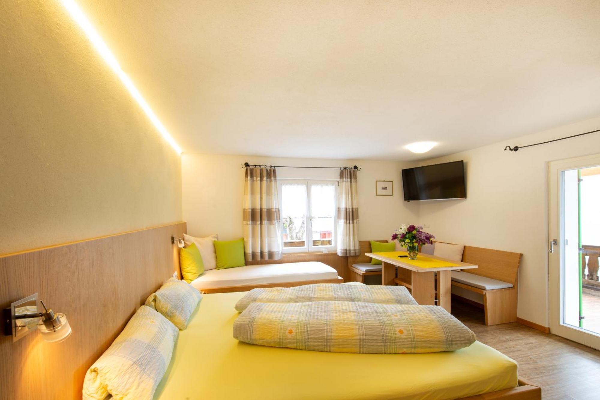 B & B Apartments Ortlerblick Sluderno Bagian luar foto