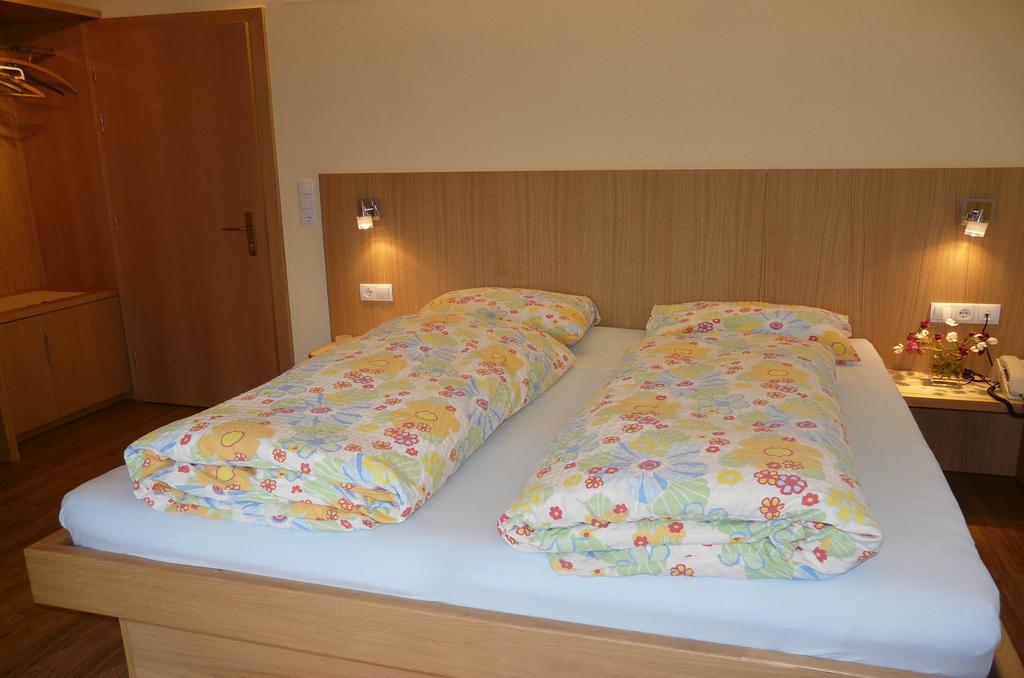 B & B Apartments Ortlerblick Sluderno Bagian luar foto